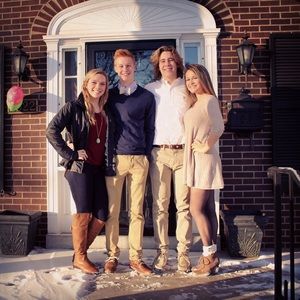 Meet your Posher, Ellen