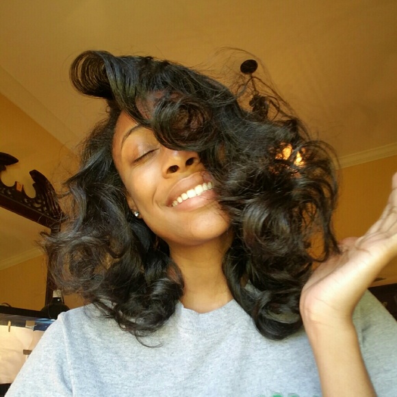 Meet your Posher, Jazmyn - Picture 2 of 2