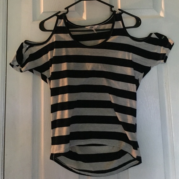 blousy t-shirt, so comfortably & never worn but 1