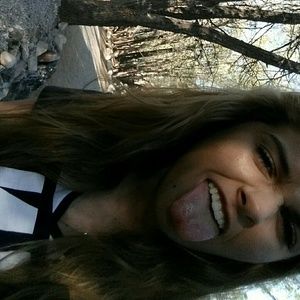 Meet your Posher, Brooke