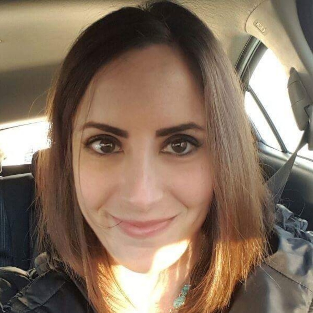 Meet your Posher, Laurie