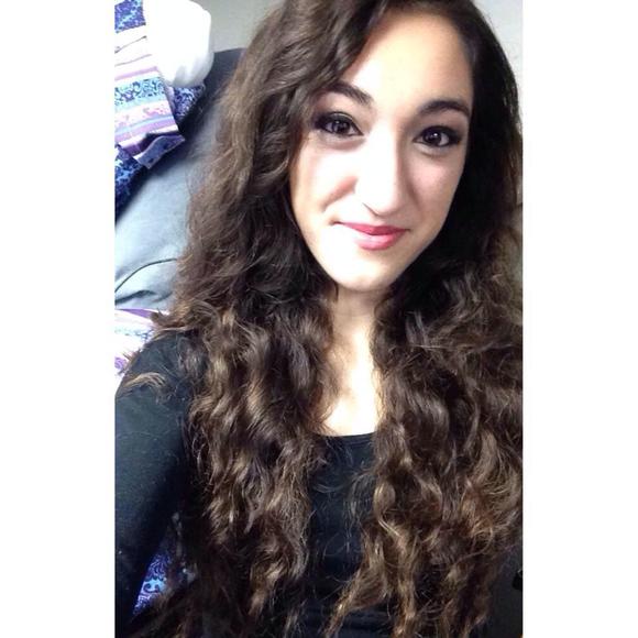 Meet your Posher, Amy - Picture 3 of 3