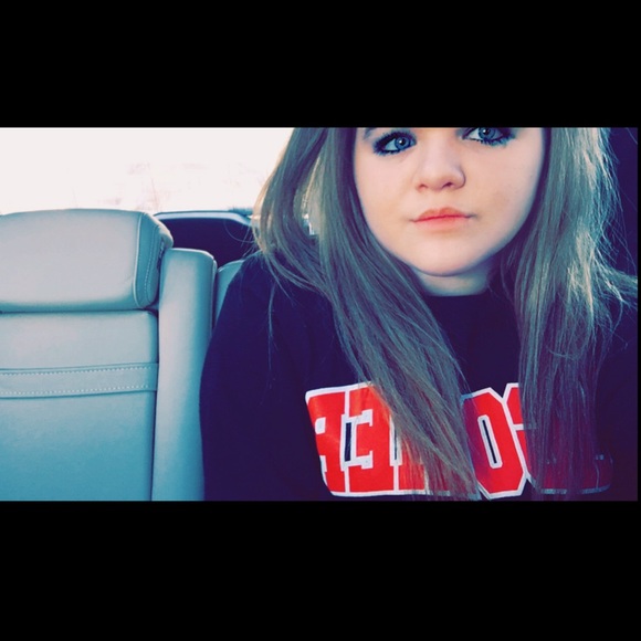 Meet your Posher, Gianna - Picture 1 of 1