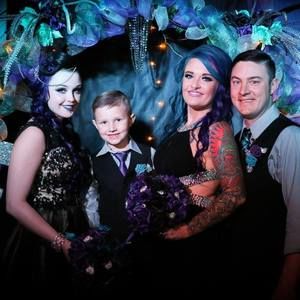 Meet your Posher, Crystal