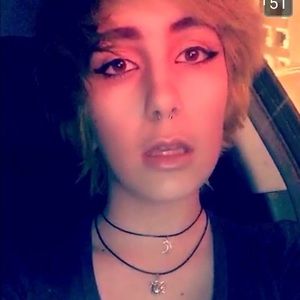 Meet your Posher, Elizabeth