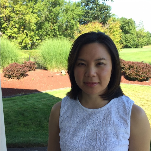 Meet your Posher, Amy - Picture 2 of 2