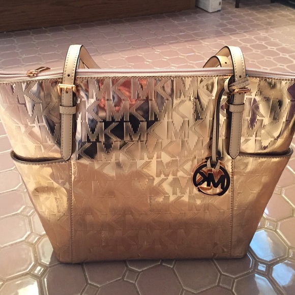 michael kors rose gold jet set tote