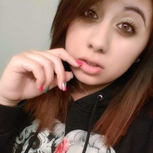 Meet your Posher, Alicia