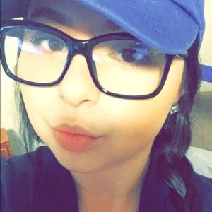 Meet your Posher, Kimberly