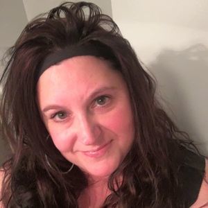 Meet your Posher, Stacy