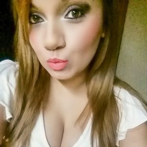 Meet your Posher, Cassandra