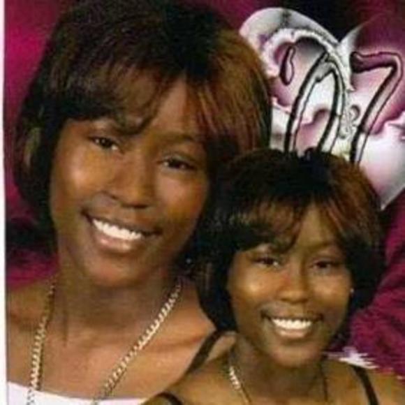 Meet your Posher, Tawanda - Picture 1 of 1