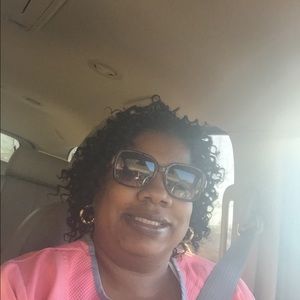 Meet your Posher, Vickie