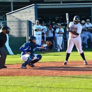 Meet your Posher, Claytin