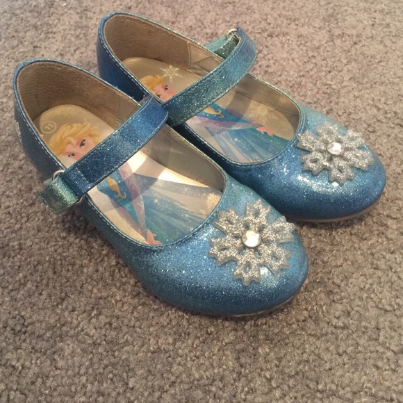 Little girls frozen heels