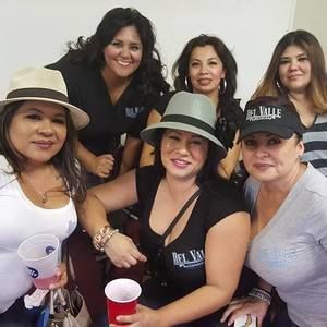 Meet your Posher, Corina