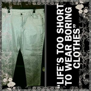 Sexy skinny jeans w/silver print