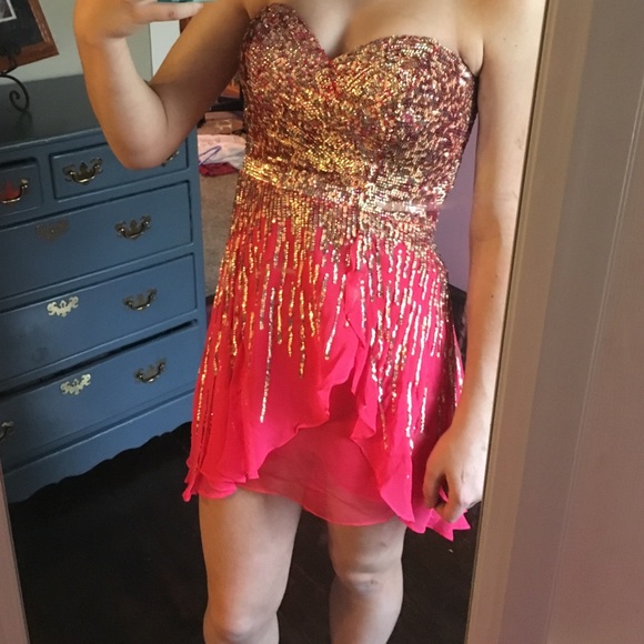 Sherri Hill high-low homecoming dress zipper back.