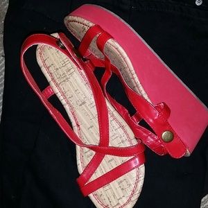 New - Womens Red Snap Strap Wedge Platforms - Sz 7