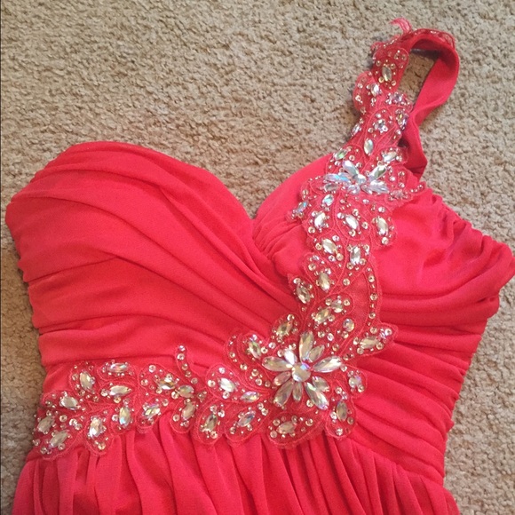 Prom dress - Picture 3 of 4