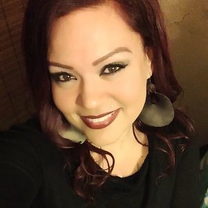 Meet your Posher, Leslie