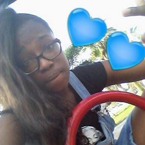 Meet your Posher, Joliyah