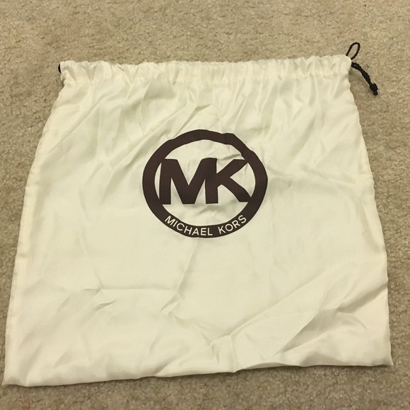 Medium Michael Kors Dust Bag