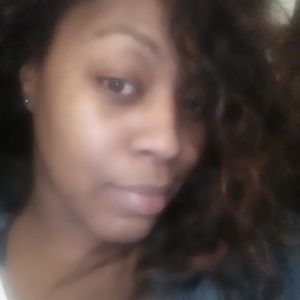 Meet your Posher, Dionne