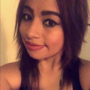 Meet your Posher, Adriana