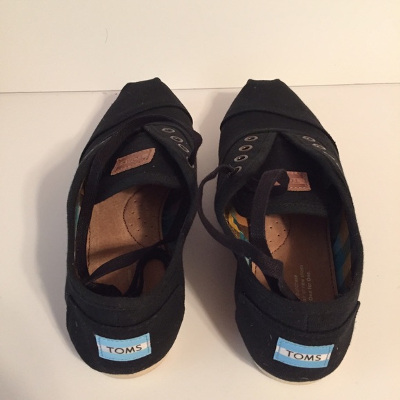 TOMS *New* W9 Blk Lace-Up