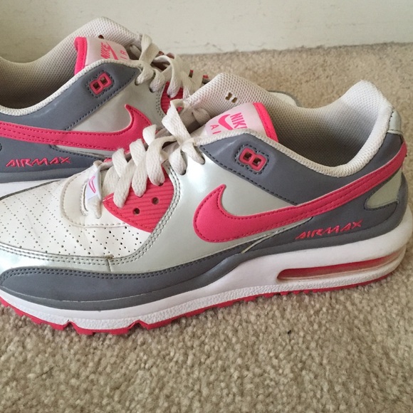 NIKE Air Max