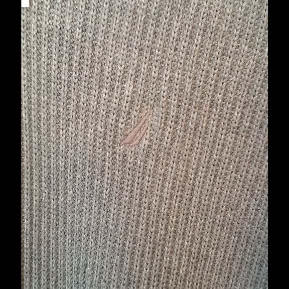 Nautica men's sweater NWT  V neck size L - Picture 4 of 4