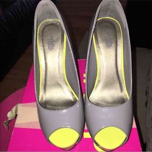 🎉Sale🎉Charlotte Russe Heels