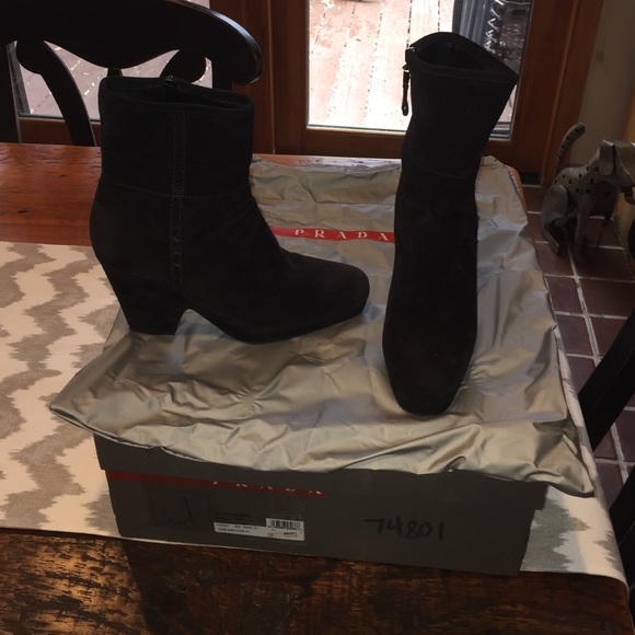 Prada ankle booties-great condition! - Picture 1 of 4