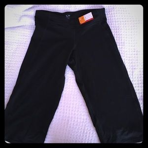 NWT Champion knee length "duo dry" workout pants🛍