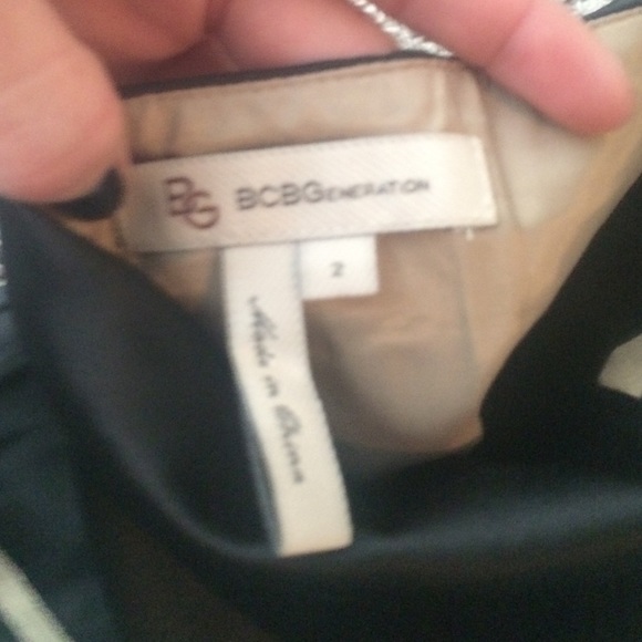 Adorable bcbg generation dress size 2! - Picture 3 of 3