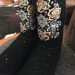 💕👣Bear paw boots sz 8🎀💕