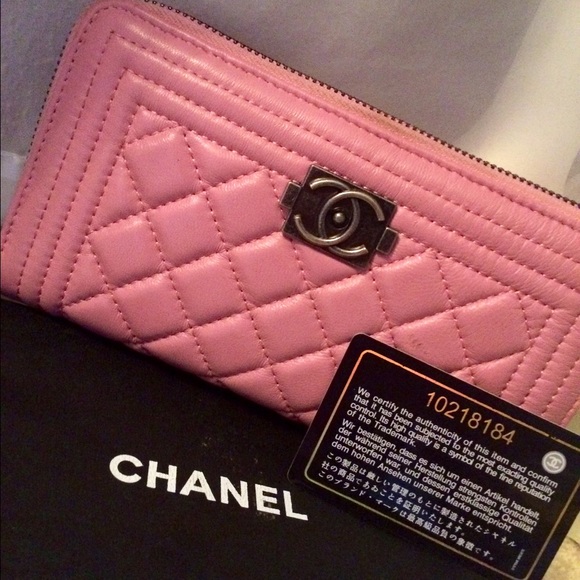 PINK CHANEL WALLET