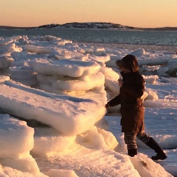 Meet your Posher, Dawn - Picture 1 of 1