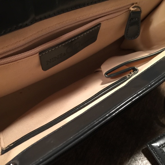 GIFTED//////not for sale Nine & Co clutch - Picture 2 of 3