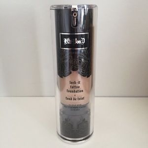 Kat Von D Lock It Tattoo Foundation Light 46