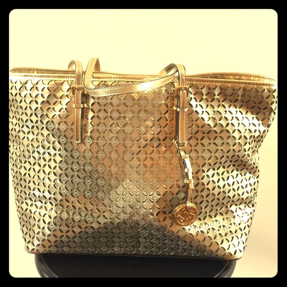 Glamorous Gold Tote!!!