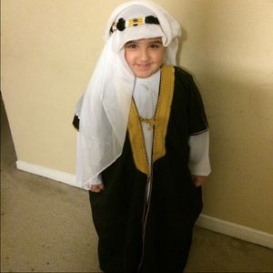 Meet your Posher, Hiba