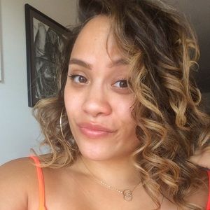 Meet your Posher, Carlie