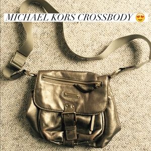 Michael Kors Crossbody Bronze shoulder bag pockets