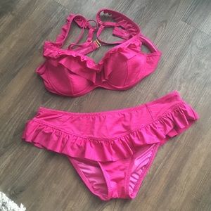 Betsey Johnson pink bikini 👙