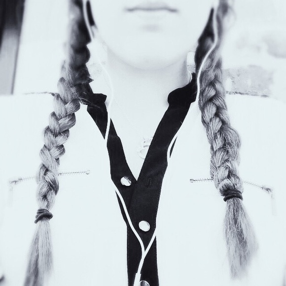 Meet your Posher, Alexis