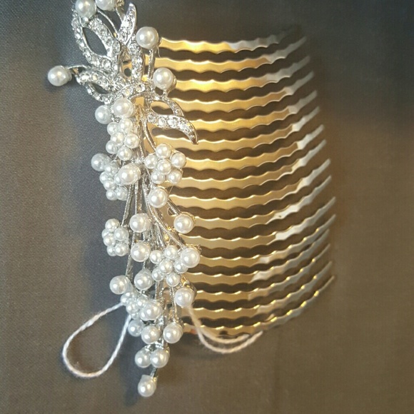 Pearl and Rhinestone Hair Comb