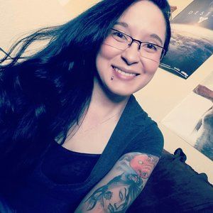 Meet your Posher, Joyeliann