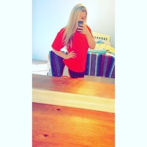 Meet your Posher, Briana